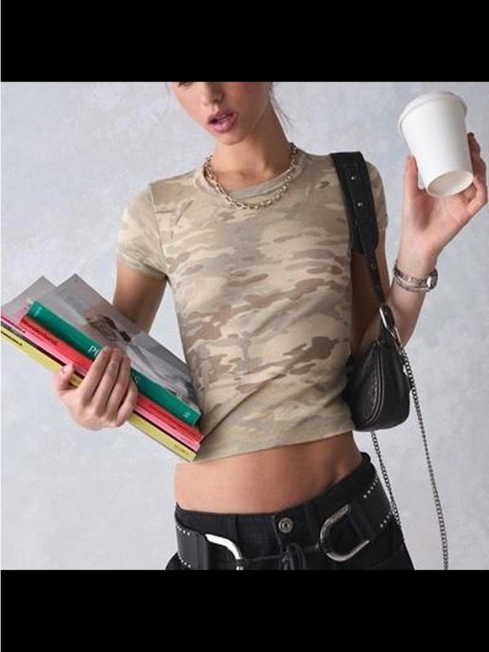 BDG Soft camo baby Tee - large